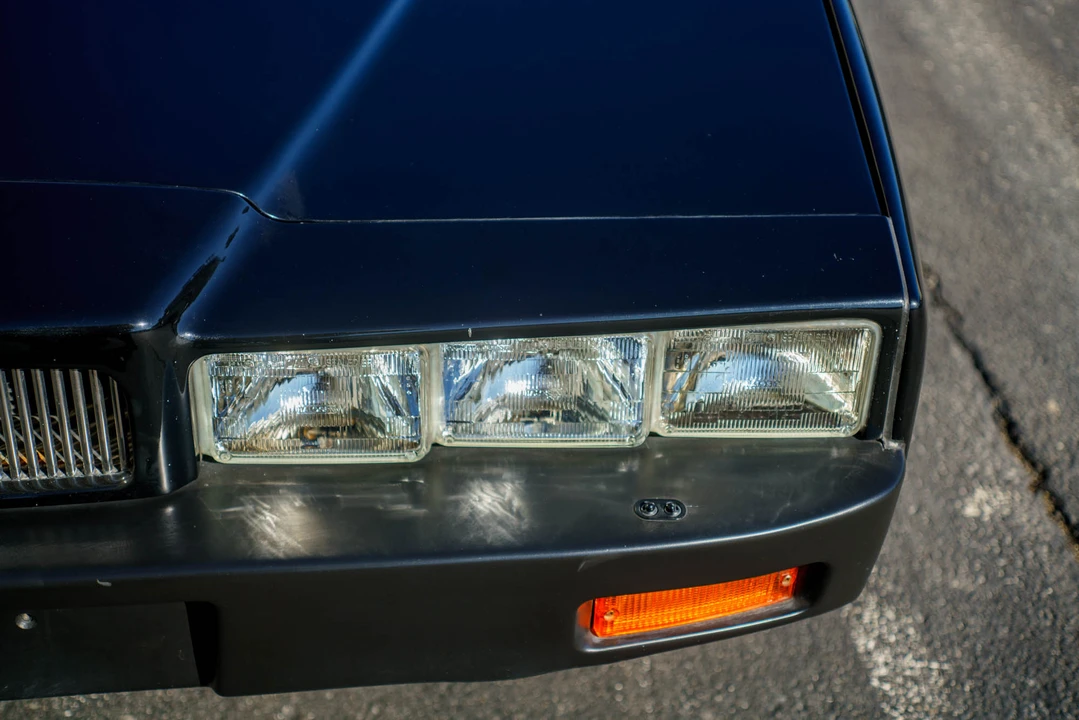 1989 Aston Martin Lagonda - Image 18 of 31