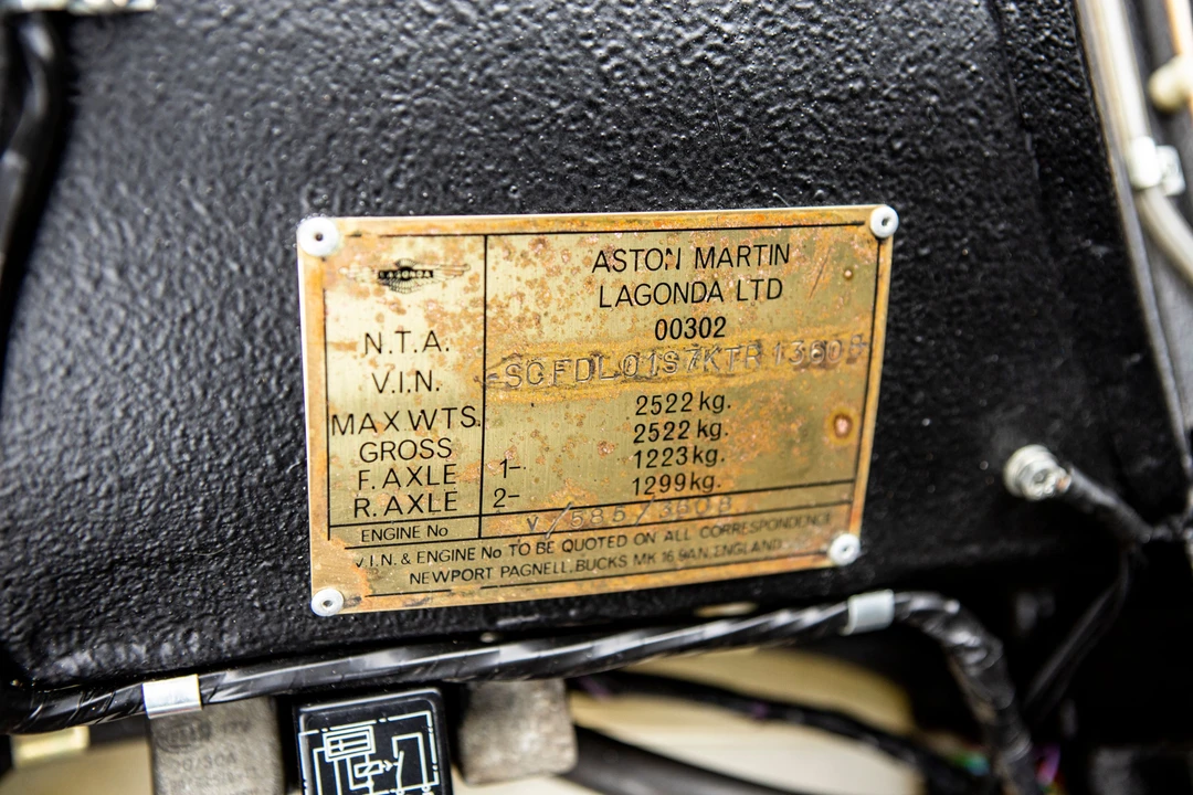 1989 Aston Martin Lagonda - Image 9 of 18