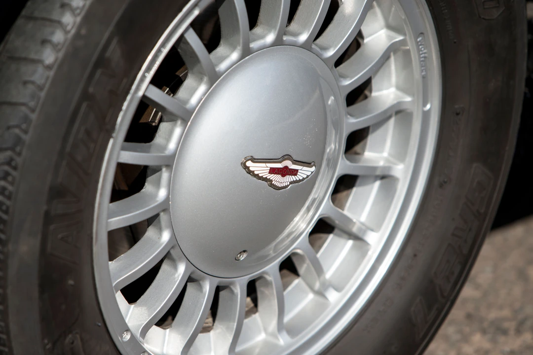 1989 Aston Martin Lagonda - Image 5 of 31