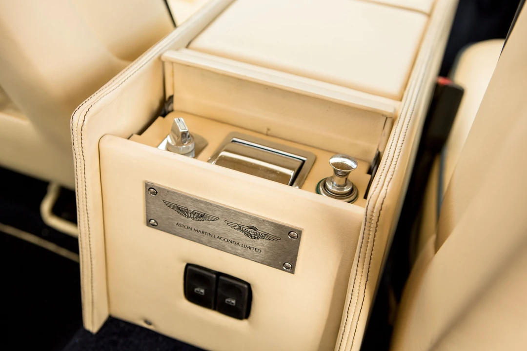 1989 Aston Martin Lagonda - Image 18 of 31