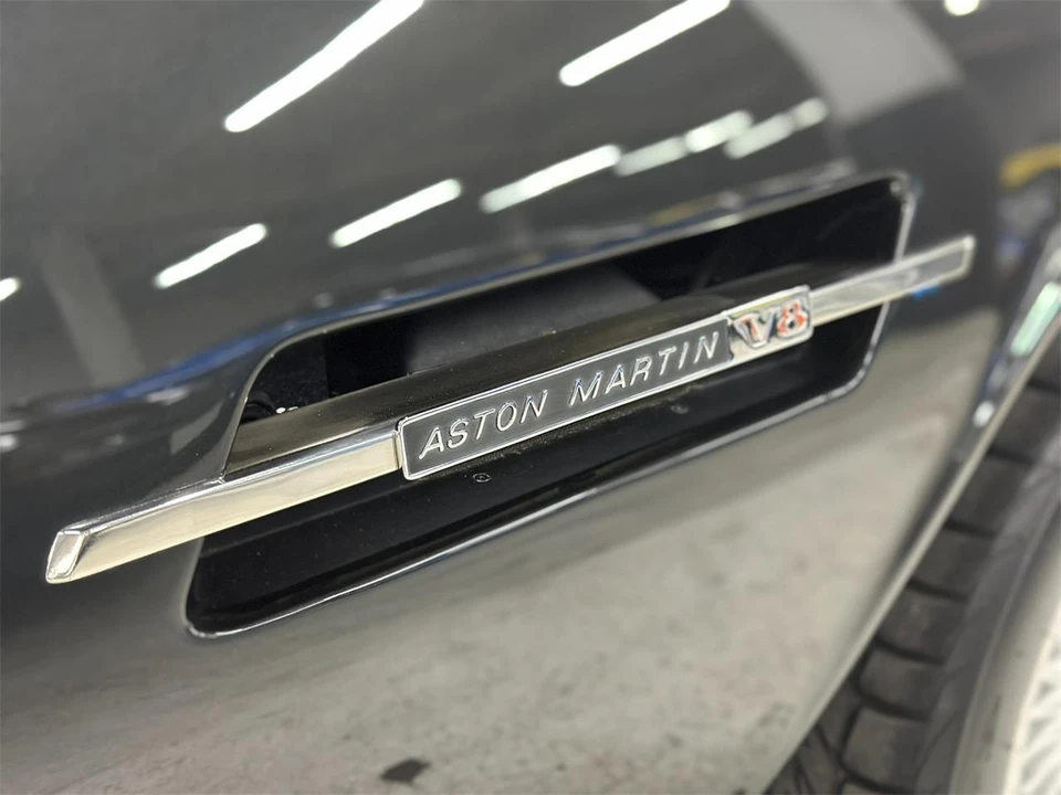 1989 Aston Martin DBS V8 & V8 & V8 Vantage - Image 17 of 31
