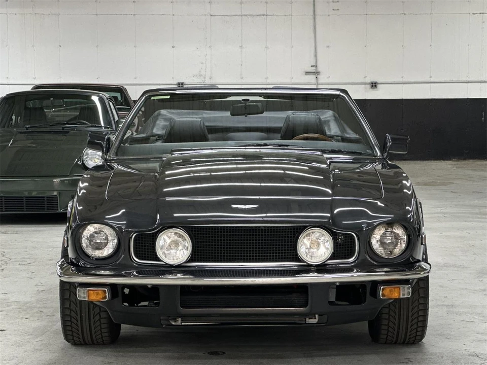 1989 Aston Martin DBS V8 & V8 & V8 Vantage - Image 3 of 31