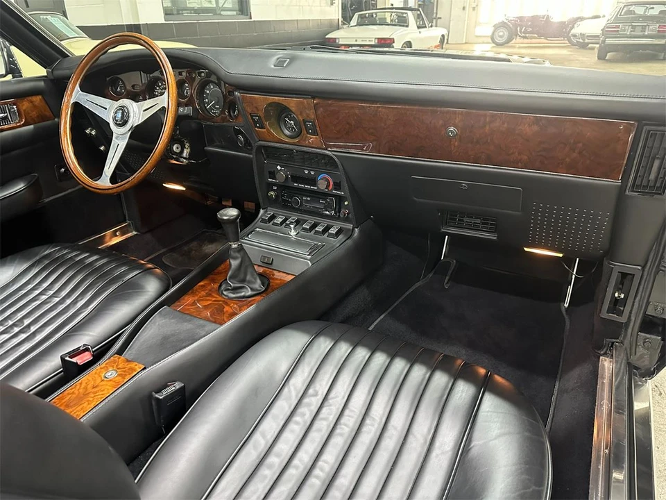 1989 Aston Martin DBS V8 & V8 & V8 Vantage - Image 29 of 31