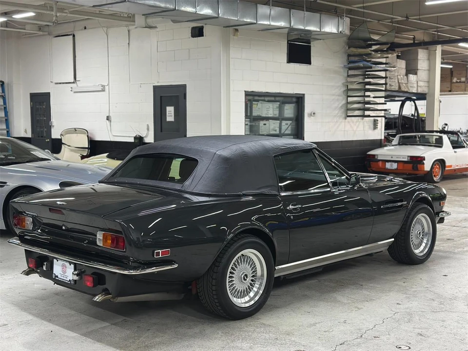 1989 Aston Martin DBS V8 & V8 & V8 Vantage - Image 12 of 31