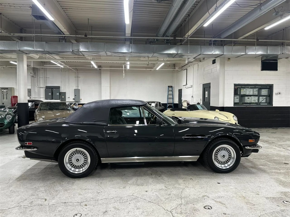 1989 Aston Martin DBS V8 & V8 & V8 Vantage - Image 16 of 31