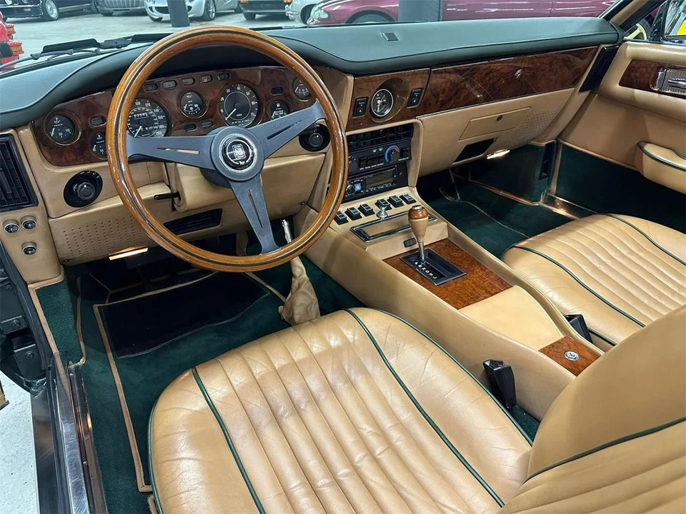 1989 Aston Martin DBS V8 & V8 & V8 Vantage - Image 22 of 31