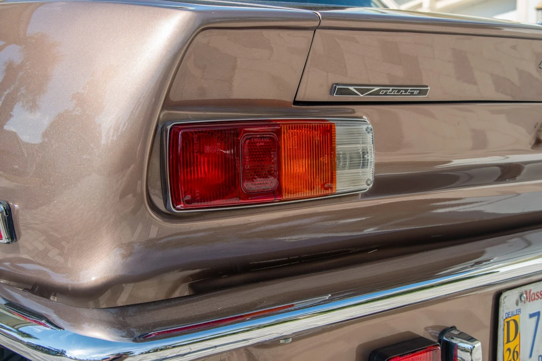 1989 Aston Martin DBS V8 & V8 & V8 Vantage - Image 24 of 31