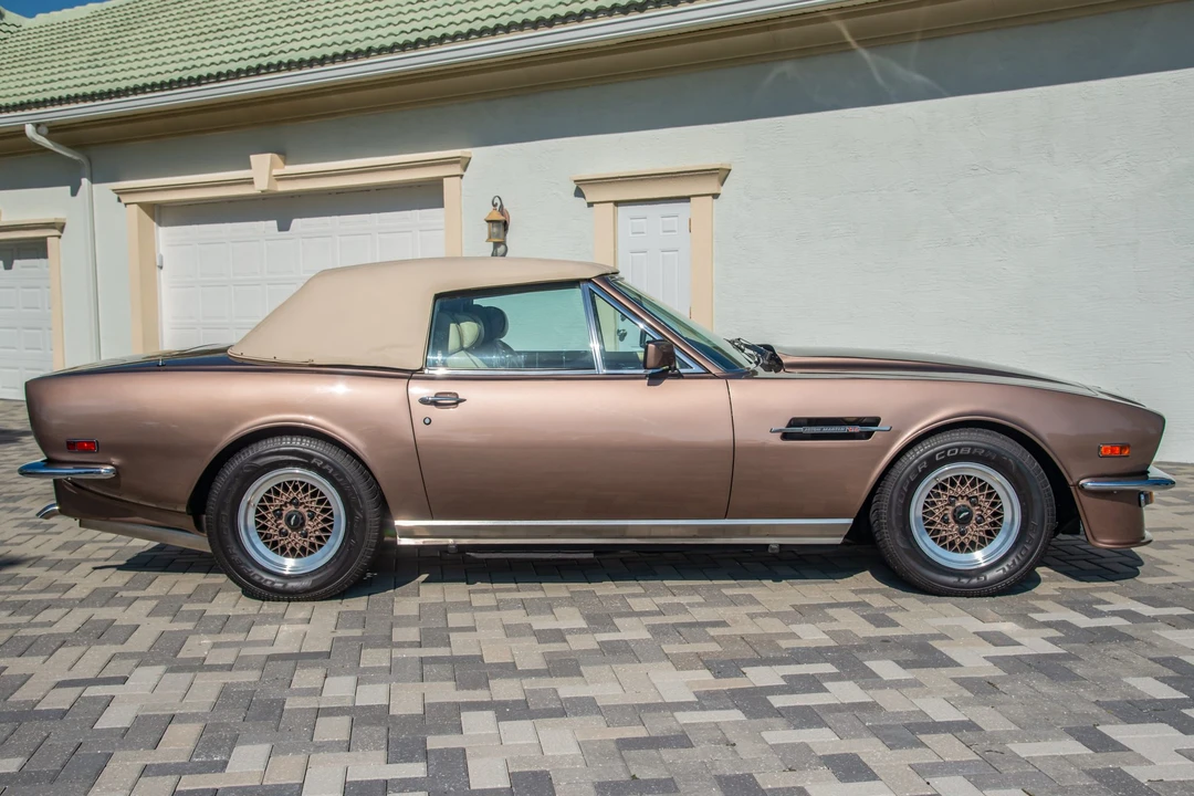 1989 Aston Martin DBS V8 & V8 & V8 Vantage - Image 11 of 31