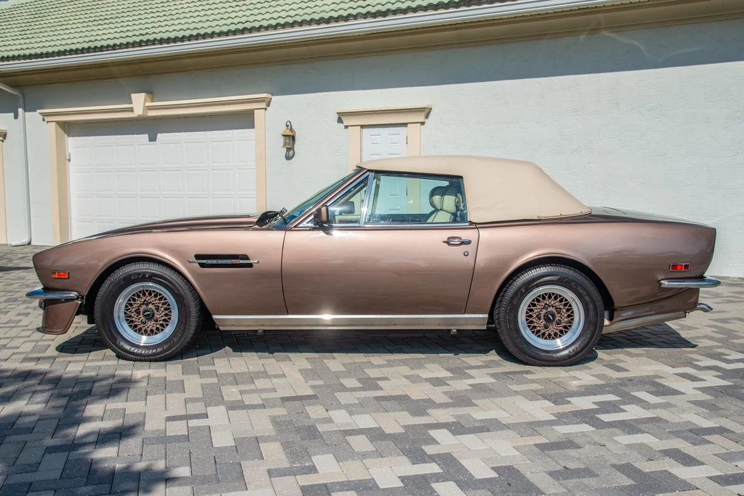 1989 Aston Martin DBS V8 & V8 & V8 Vantage - Image 15 of 31