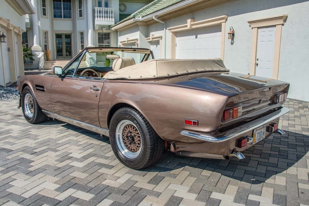 1989 Aston Martin DBS V8 & V8 & V8 Vantage - Image 6 of 31