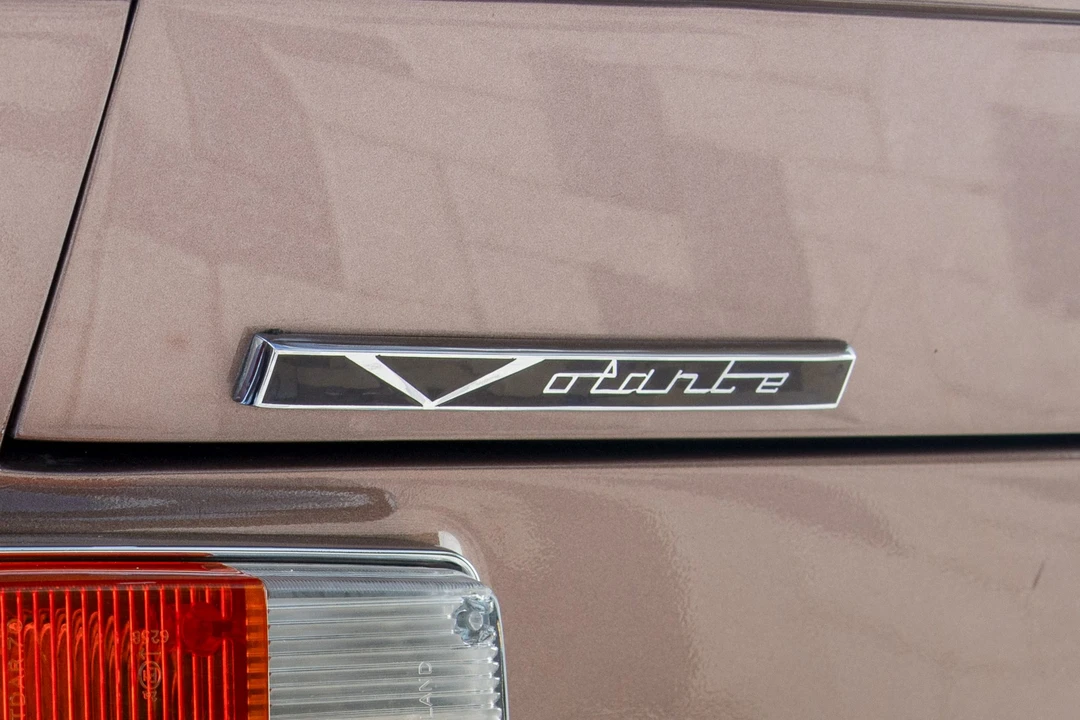 1989 Aston Martin DBS V8 & V8 & V8 Vantage - Image 26 of 31