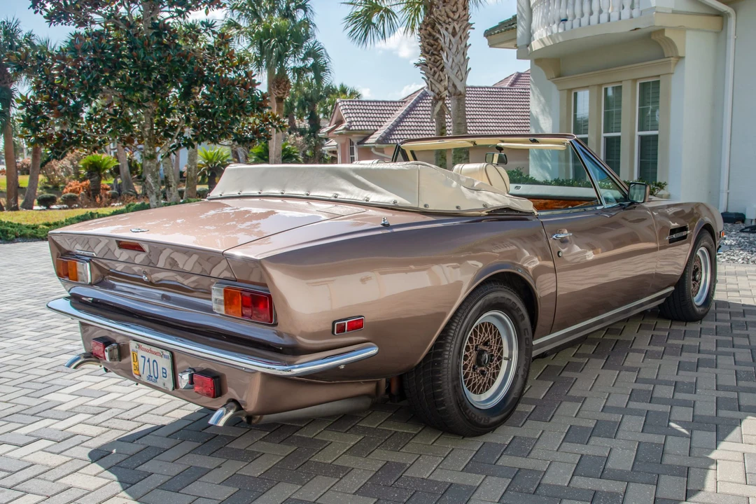 1989 Aston Martin DBS V8 & V8 & V8 Vantage - Image 5 of 31