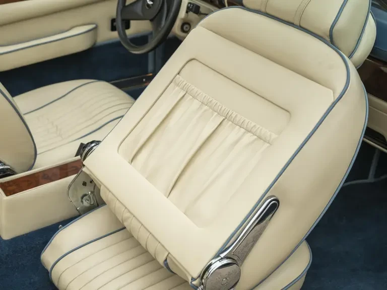 1989 Aston Martin DBS V8 & V8 & V8 Vantage - Image 26 of 31