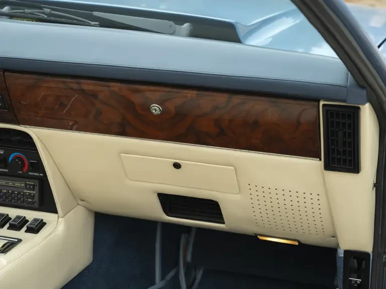 1989 Aston Martin DBS V8 & V8 & V8 Vantage - Image 22 of 31