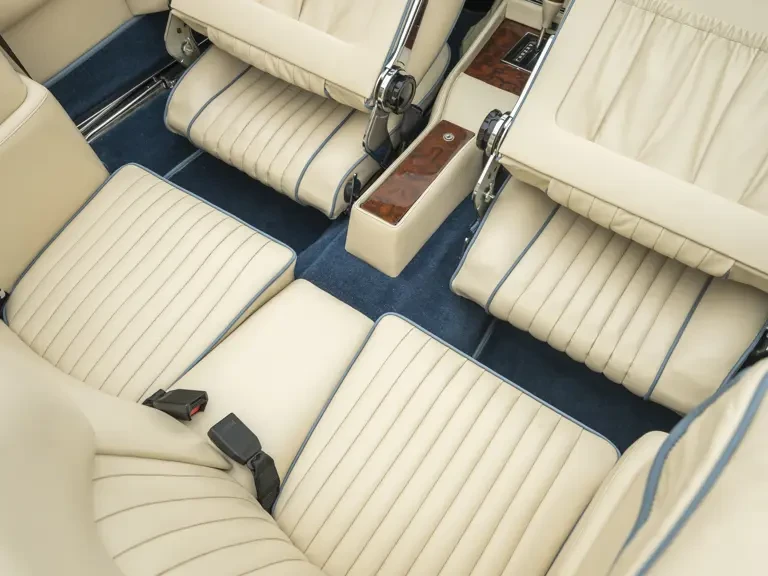 1989 Aston Martin DBS V8 & V8 & V8 Vantage - Image 29 of 31