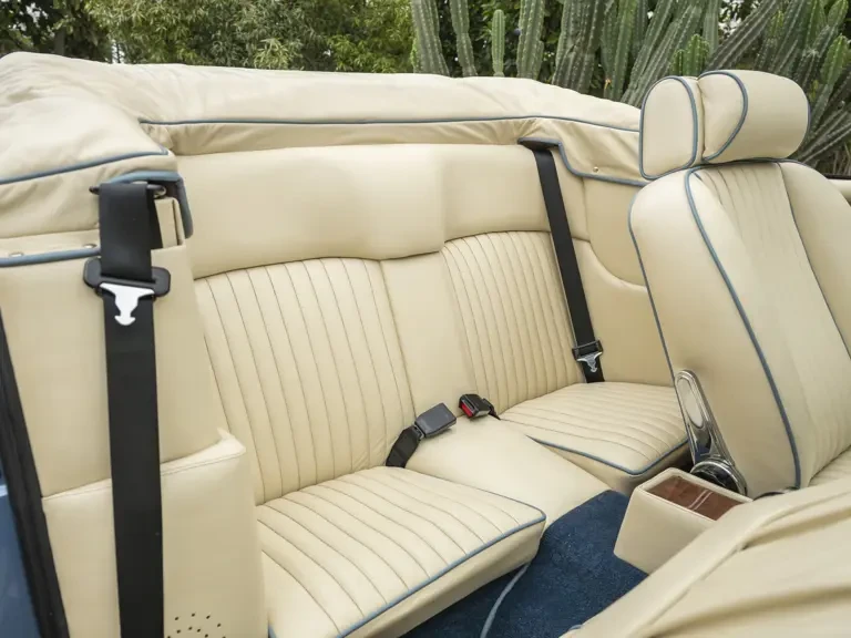 1989 Aston Martin DBS V8 & V8 & V8 Vantage - Image 28 of 31