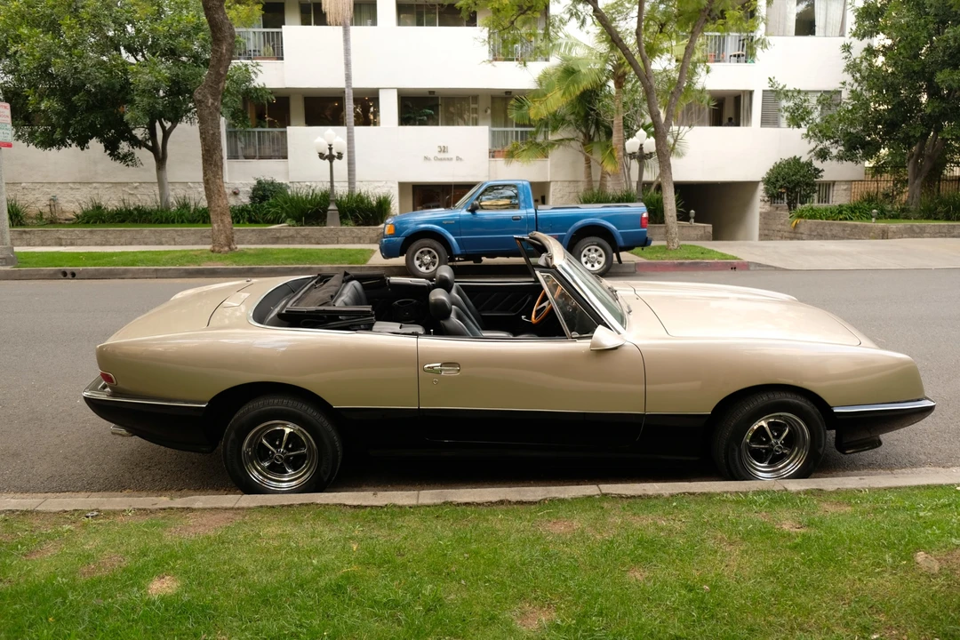 1989 Studebaker Avanti - Image 9 of 31