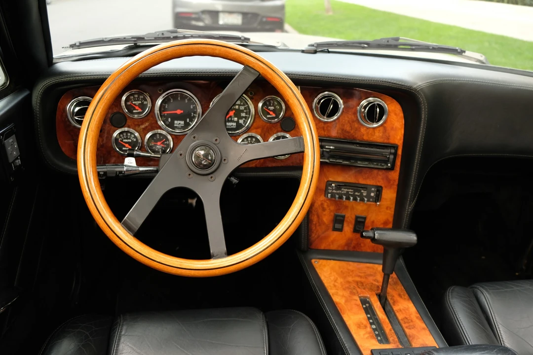 1989 Studebaker Avanti - Image 30 of 31