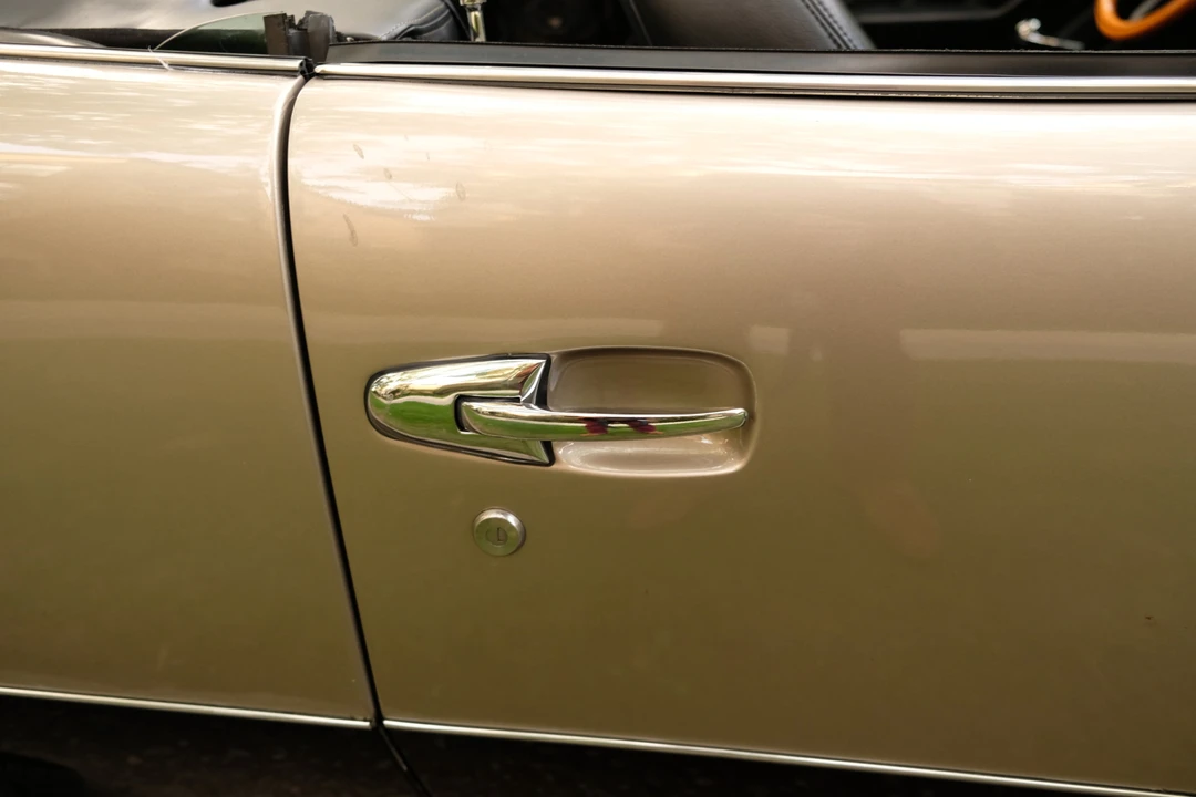 1989 Studebaker Avanti - Image 20 of 31