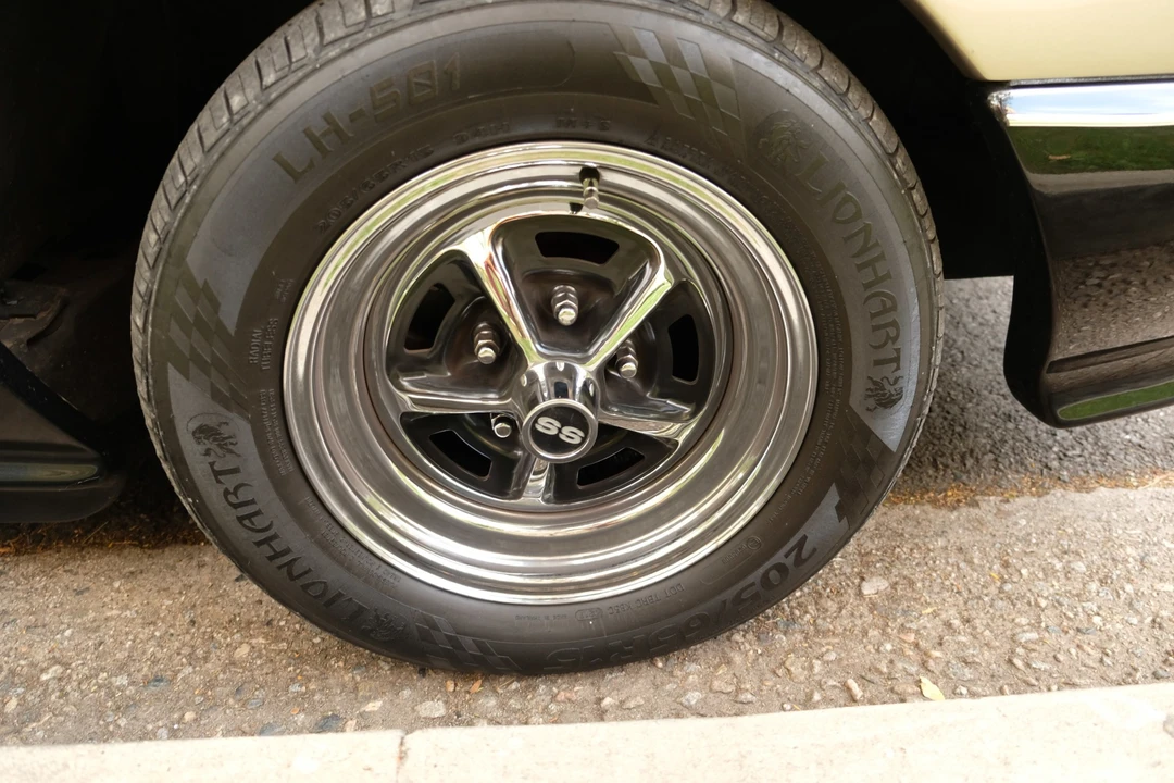 1989 Studebaker Avanti - Image 28 of 31
