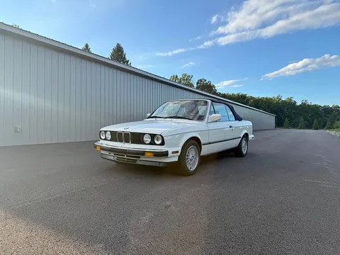 1989 BMW 3 Series 325i Convertible 2D