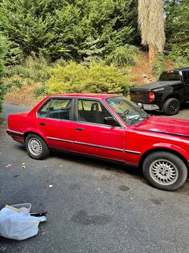 1989 BMW 3 Series 325i Sedan 4D