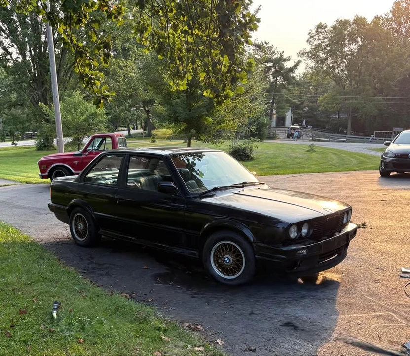 1989 BMW E30 3 Series - Image 2 of 17