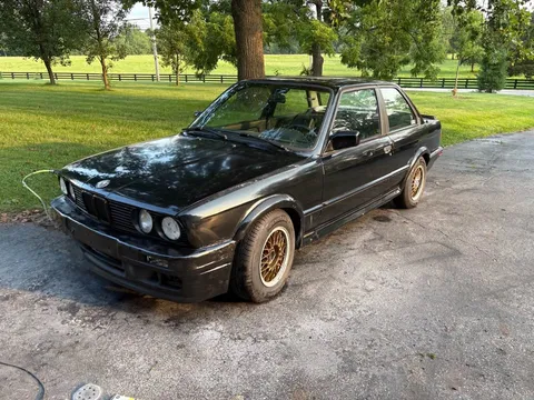 1989 BMW 3 Series 325xi Sedan 4D