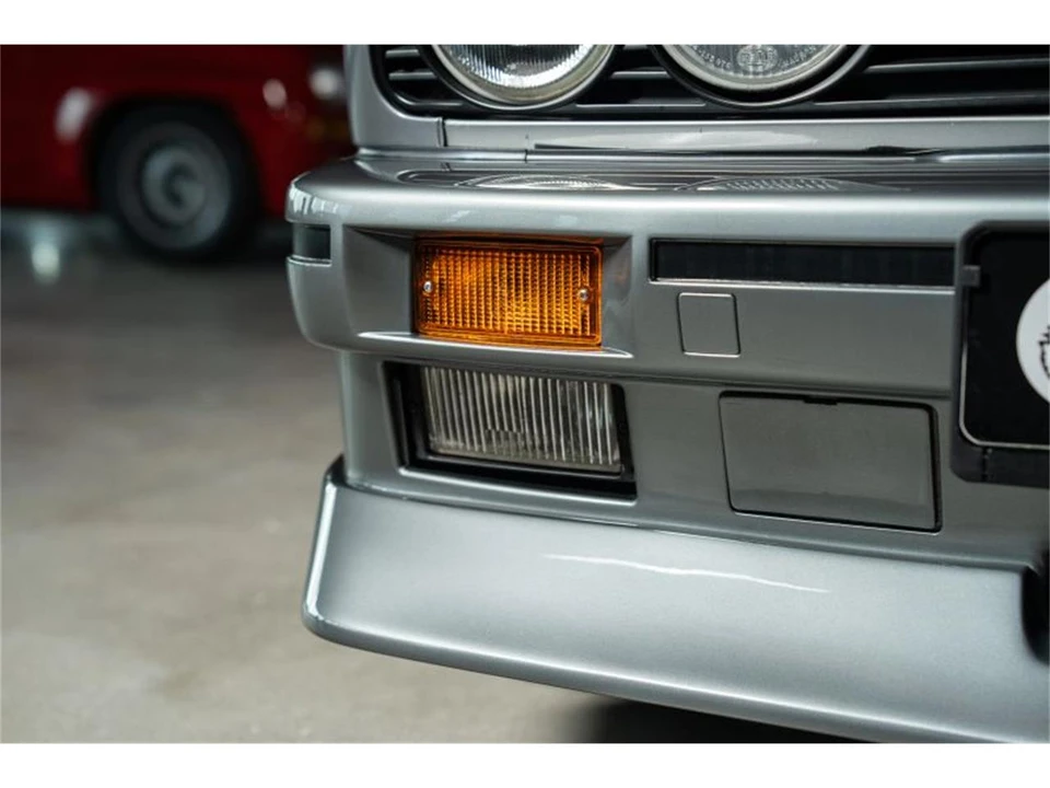 1989 BMW E30 3 Series - Image 16 of 31