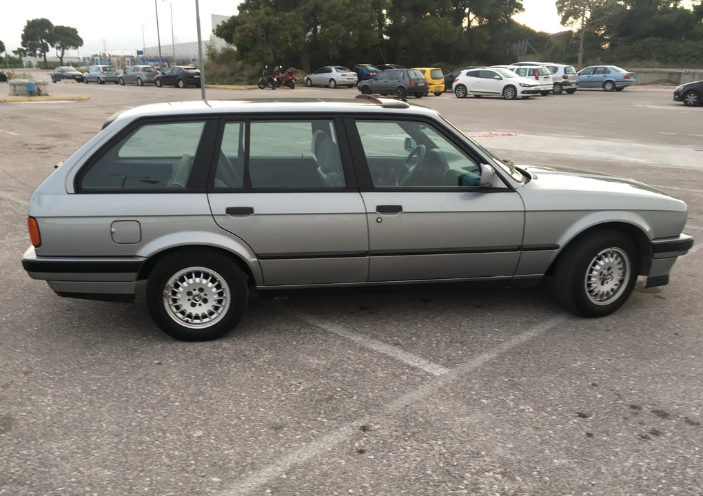1989 BMW E30 3 Series - Image 18 of 31