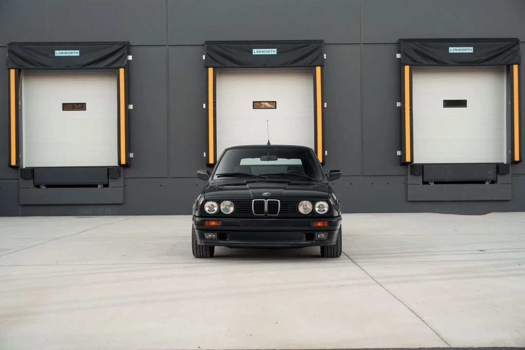 1989 BMW E30 3 Series - Image 2 of 31
