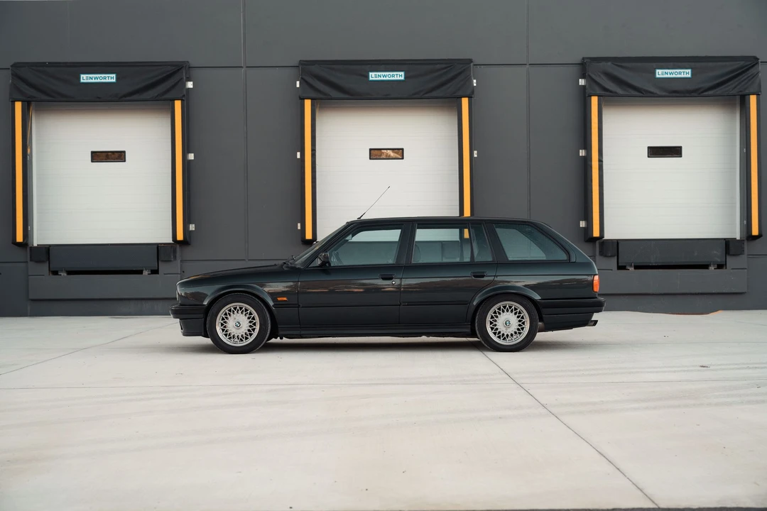 1989 BMW E30 3 Series - Image 4 of 31