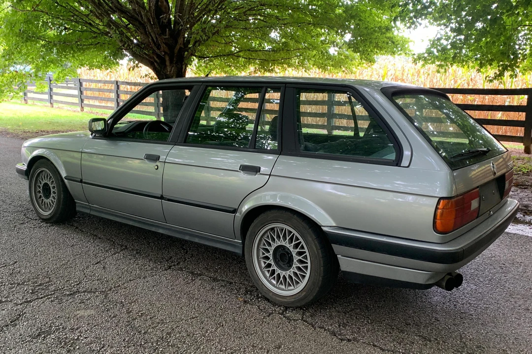 1989 BMW E30 3 Series - Image 8 of 31