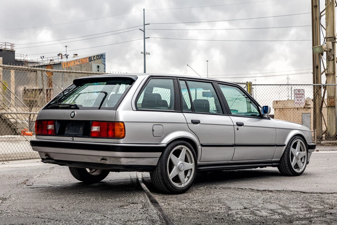 1989 BMW E30 3 Series - Image 15 of 31