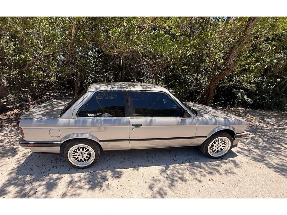 1989 BMW E30 3 Series - Image 3 of 31