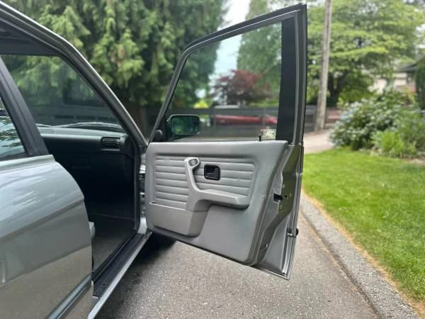 1989 BMW E30 3 Series - Image 5 of 11