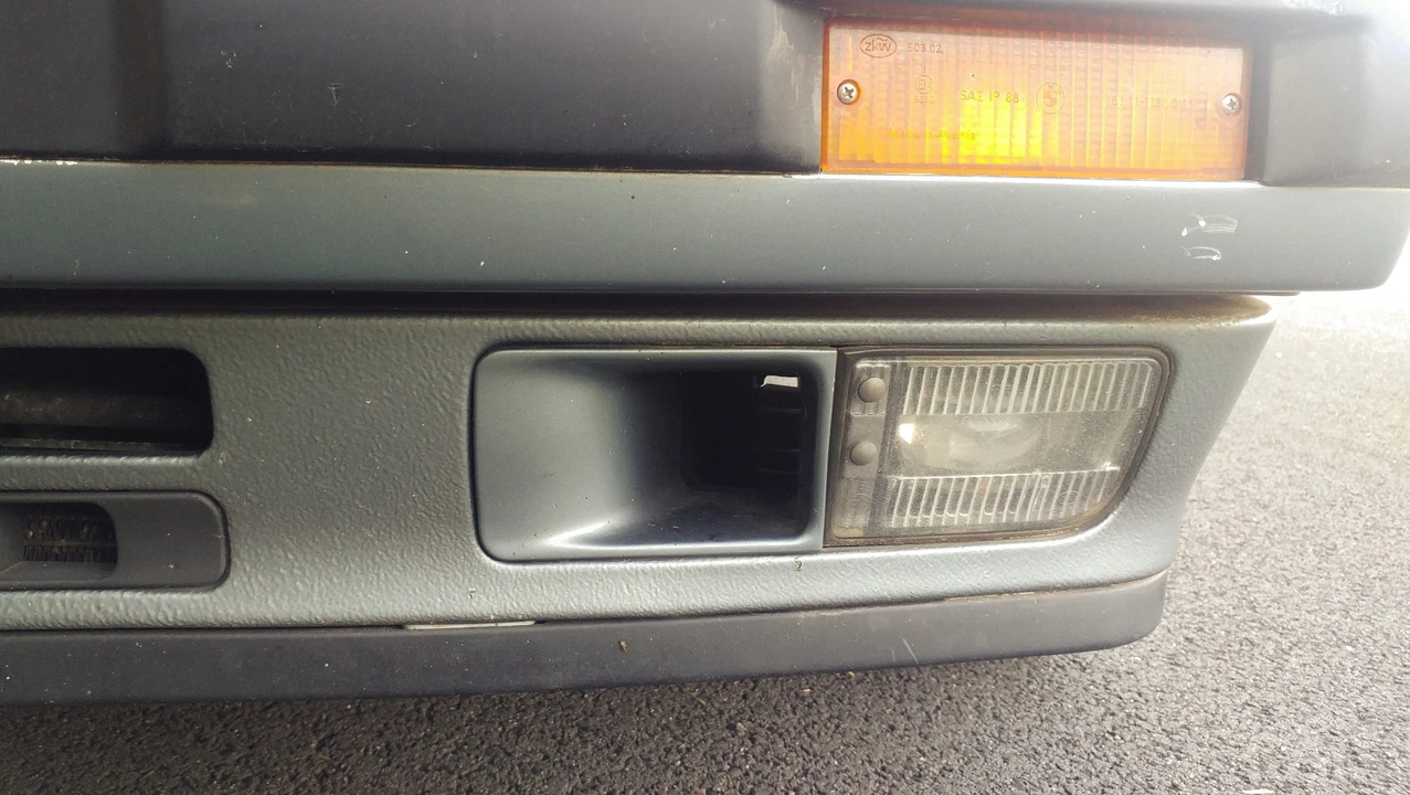 1989 BMW E30 3 Series - Image 13 of 31