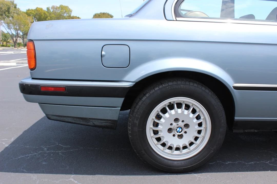 1989 BMW E30 3 Series - Image 11 of 31