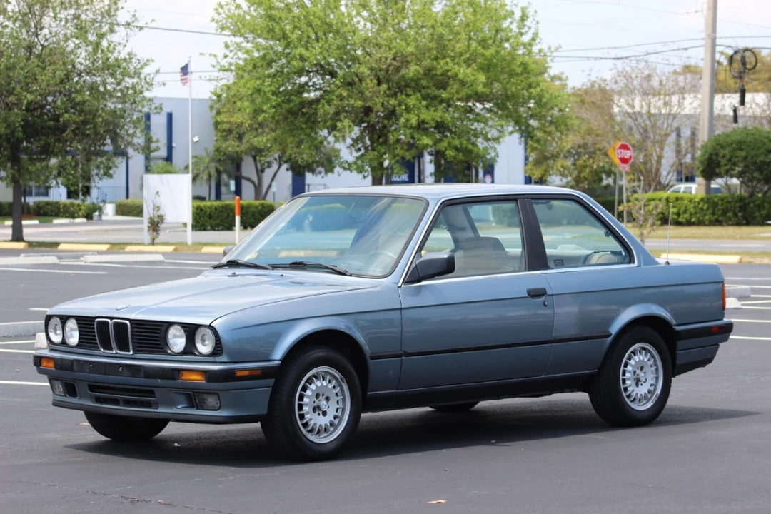 1989 BMW E30 3 Series - Image 2 of 31