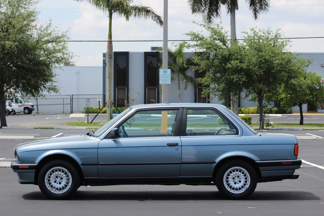 1989 BMW E30 3 Series - Image 4 of 31