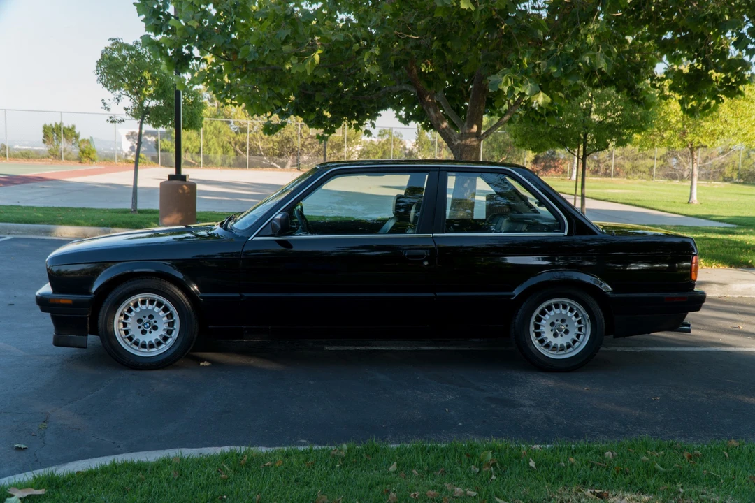 1989 BMW E30 3 Series - Image 9 of 31