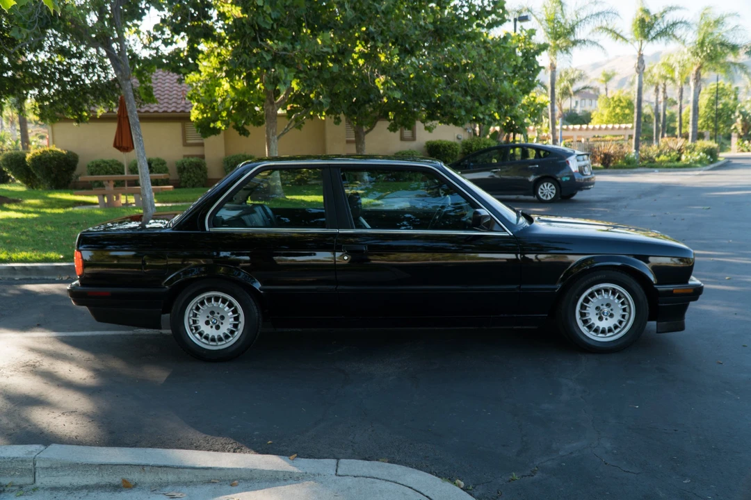 1989 BMW E30 3 Series - Image 10 of 31