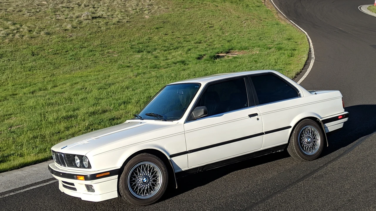 1989 BMW E30 3 Series - Image 11 of 31