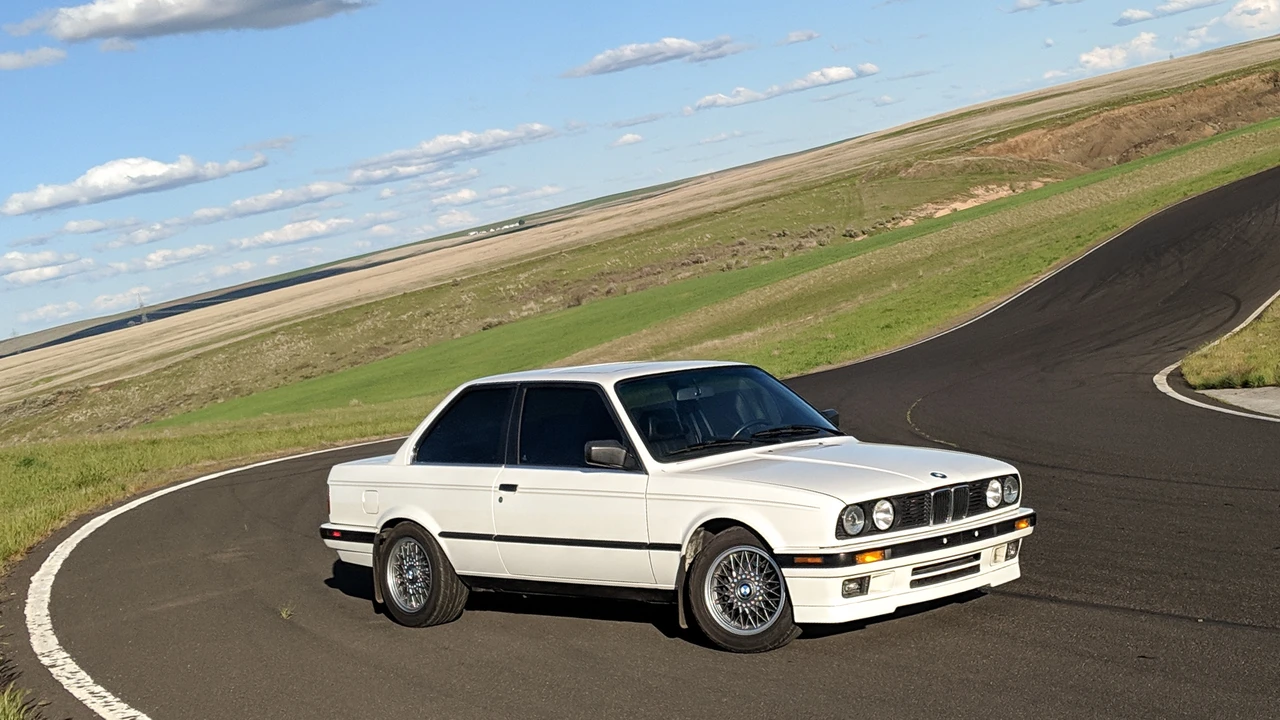 1989 BMW E30 3 Series - Image 3 of 31