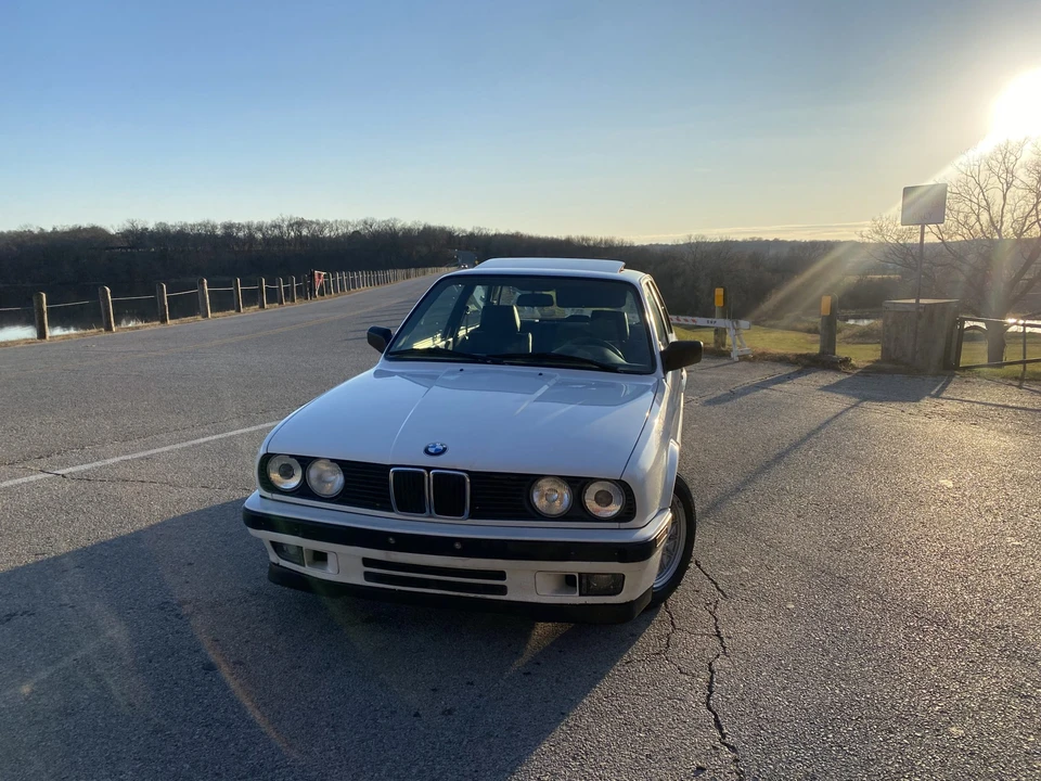 1989 BMW E30 3 Series - Image 7 of 31