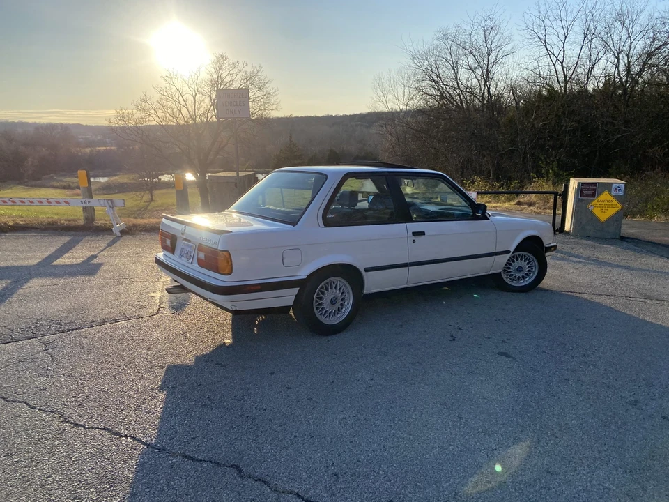 1989 BMW E30 3 Series - Image 26 of 31