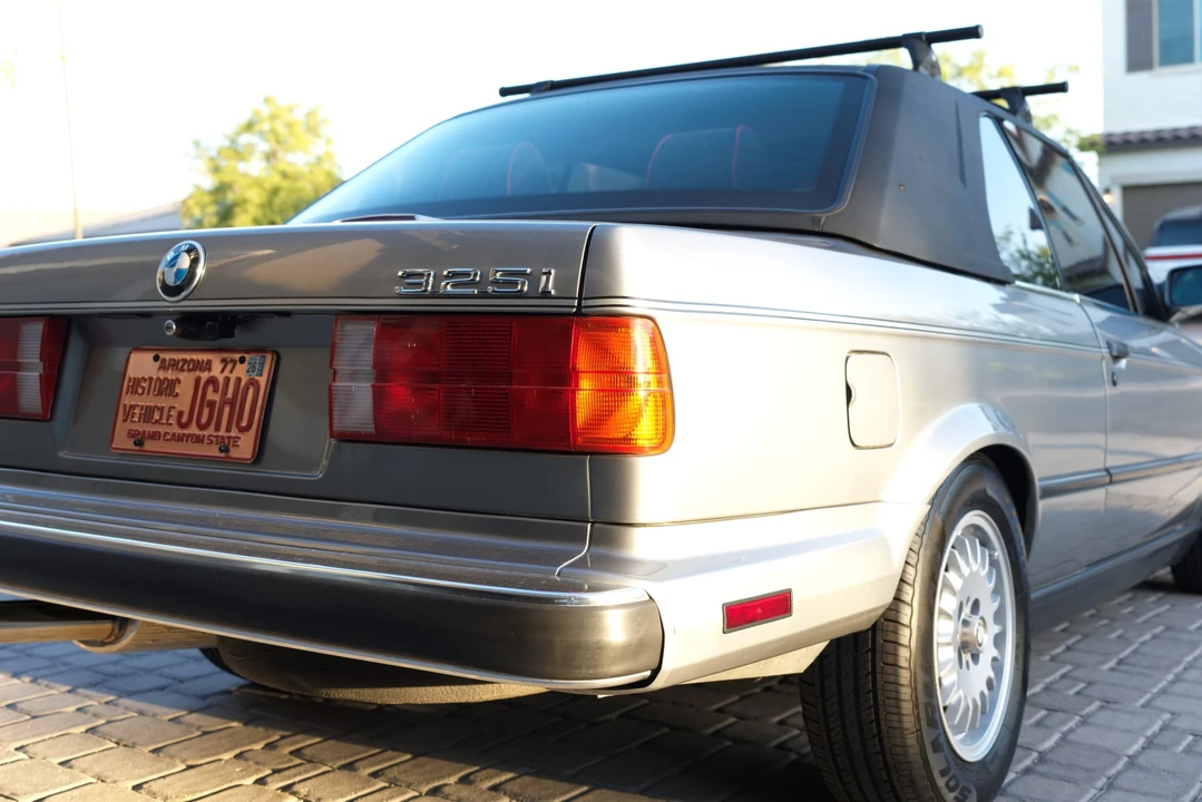 1989 BMW E30 3 Series - Image 25 of 31