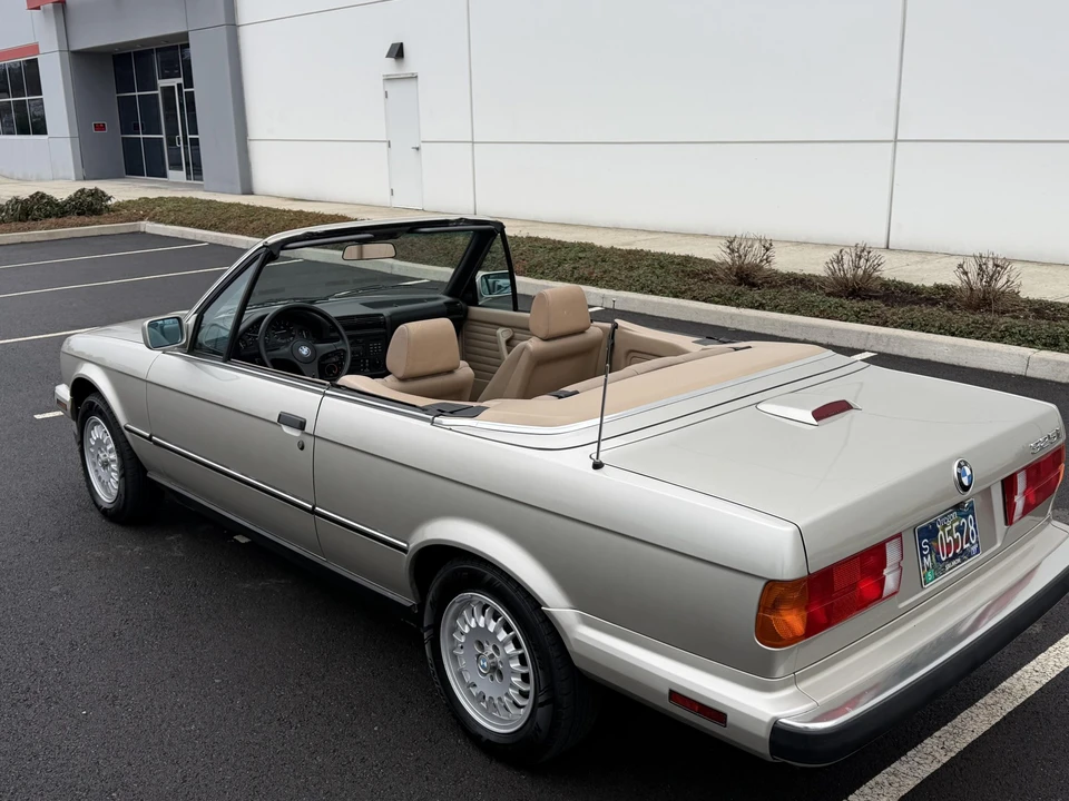 1989 BMW E30 3 Series - Image 7 of 31