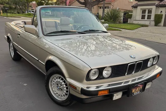 1989 BMW 325i Convertible 5-Speed
