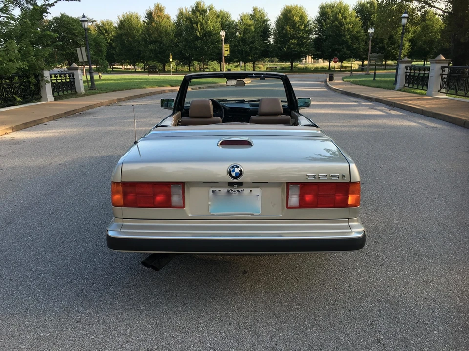 1989 BMW E30 3 Series - Image 11 of 31